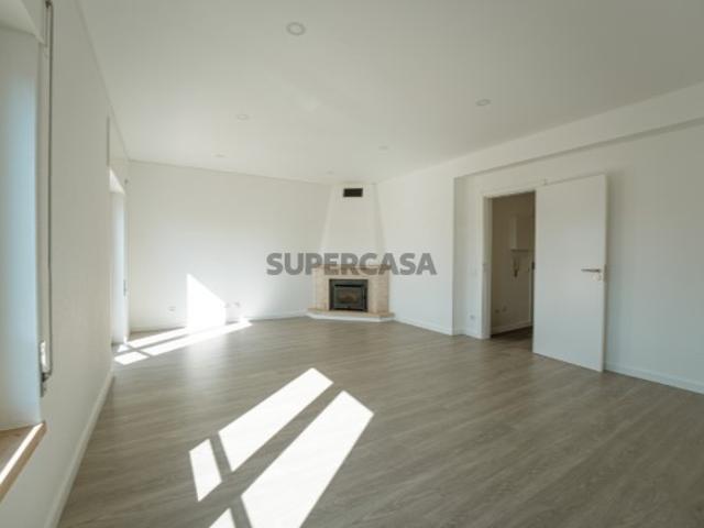 Apartamento T3 Renovado no Centro de Mortágua 198.000€