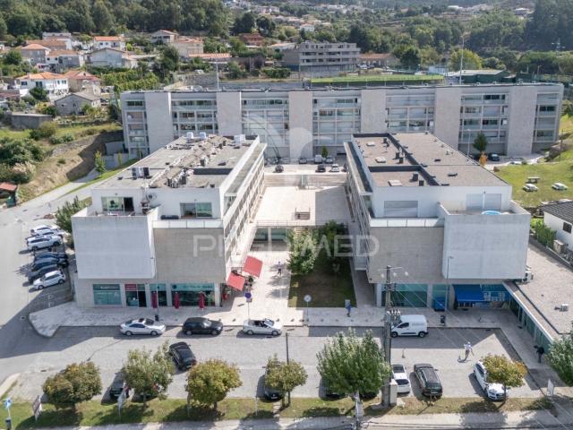 Apartamento T3 Renovado | Serzedelo, Guimarães