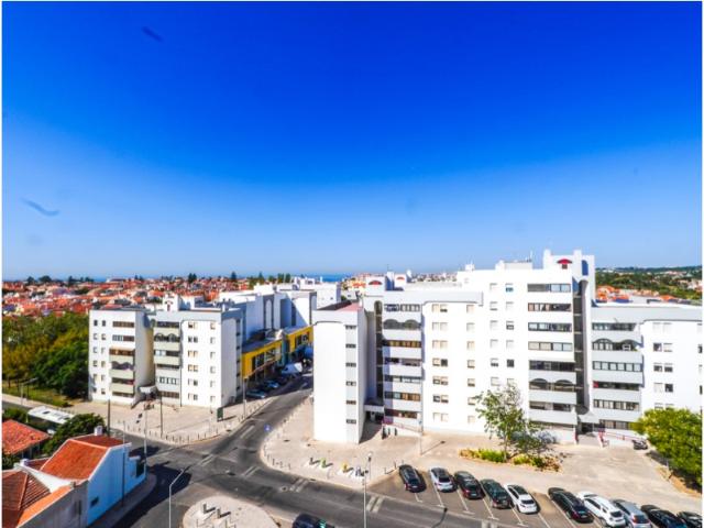 Apartamento T3 São Domingos de Rana com uma belíssima vista mar