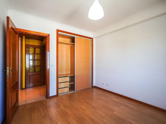 Apartamento T3 São Domingos de Rana com uma belíssima vista mar