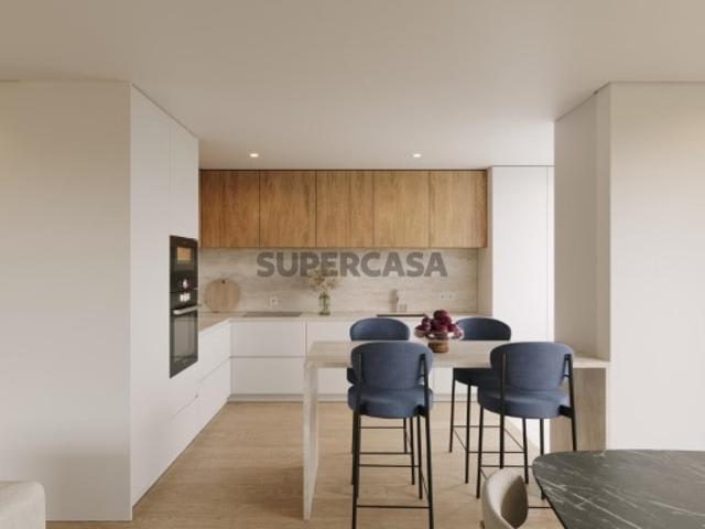 Apartamento T3 São Felix da Marinha com vista mar