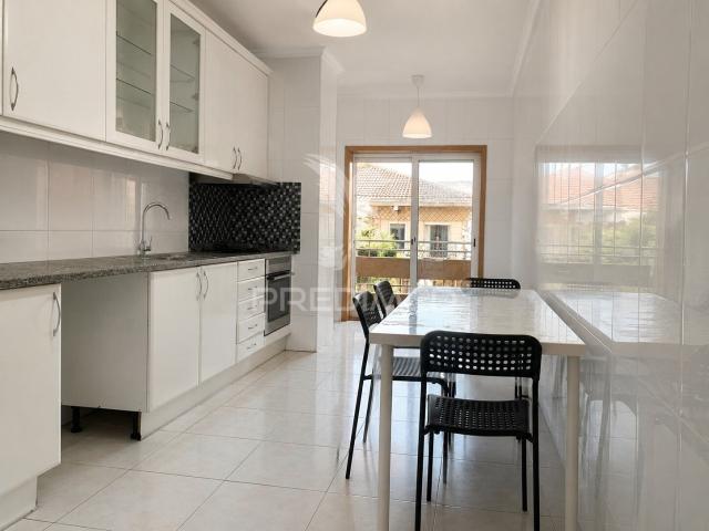 Apartamento T3 S. Felix da Marinha