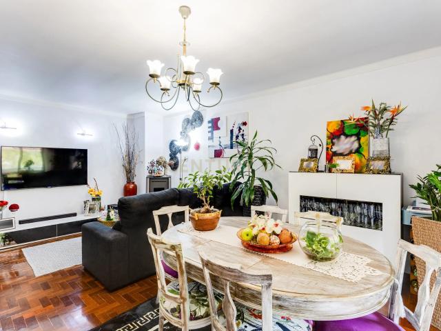 Apartamento T3, sem elevador, arrumo no sótão e garagem fechada, em Pombal, Leiria, com Vista Deslumbrante