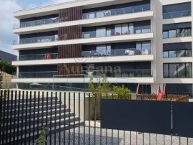 Apartamento T3 semi novo Auren Villas Ourém
