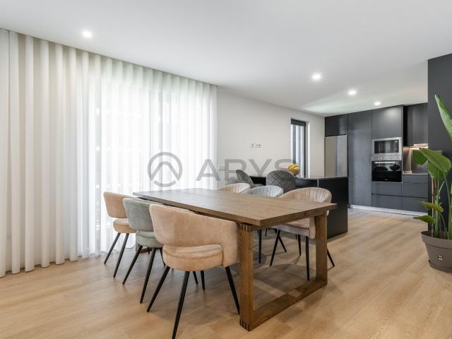 APARTAMENTO T3 SEMI NOVO REAL, BRAGA