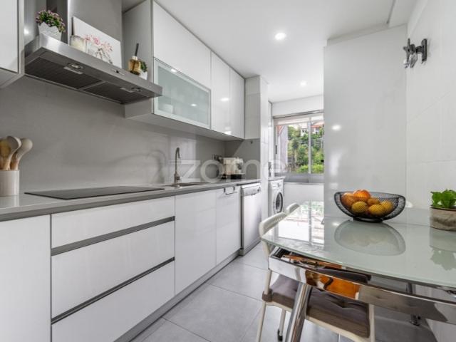 APARTAMENTO T3 SEMI REMODELADO EM PADIM DA GRAÇA, BRAGA
