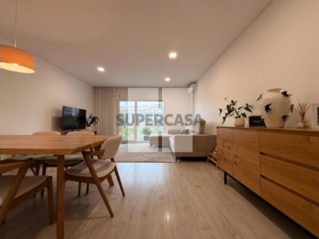 Apartamento T3 Seminovo com Garagem