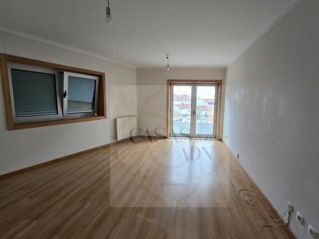 Apartamento T3 situado nas Barrocas em Aveiro