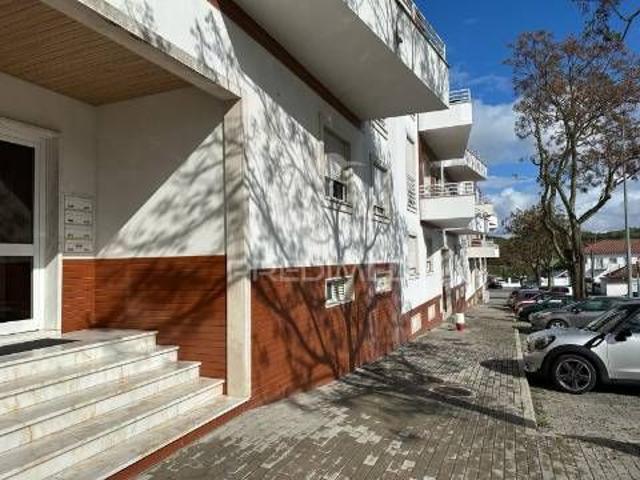 Apartamento t3/com garagem para arrendamento em santarém