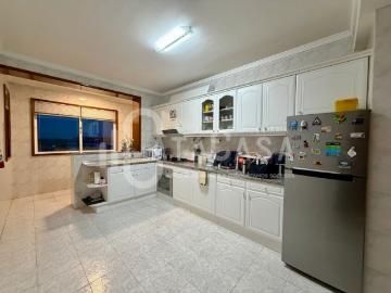 Apartamento T3para vends no centro de Oiã