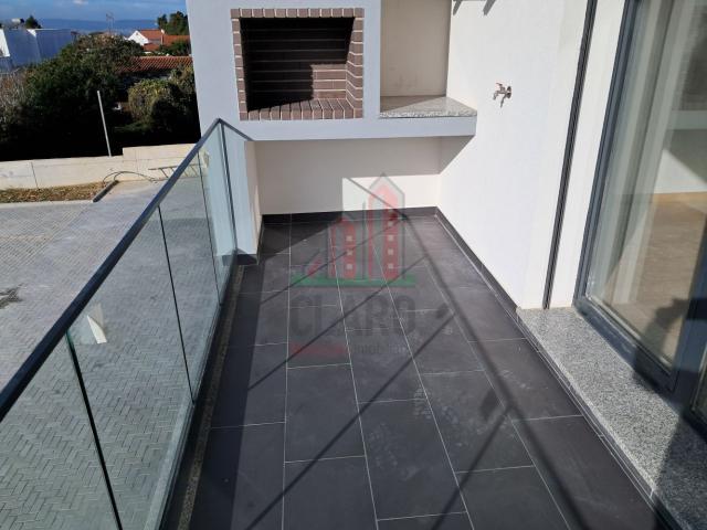 Apartamento T3+Sótão, Novo em Condeixa
