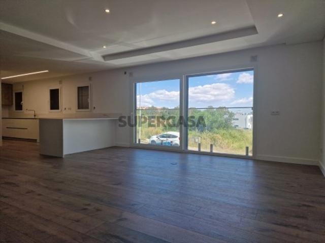 Apartamento T3+T2 Implex a estrear Feijó, Vale de Flores