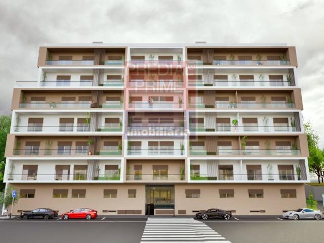 APARTAMENTO T0+1 EM OLIVEIRA DE AZEMEIS