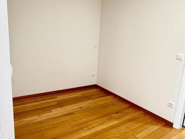 Apartamento T0+1 em plena Rua da Constituição!