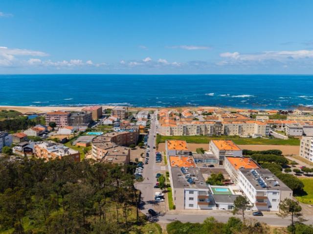 Apartamento T0 transformado em T1, em Labruge Vila do Conde