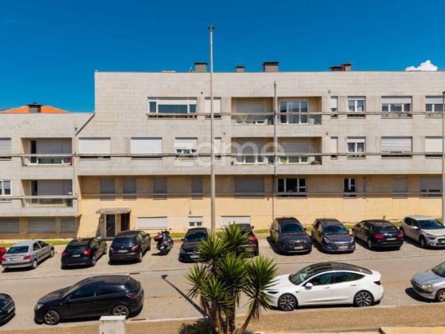 Apartamento T0 transformado em T1, em Labruge Vila do Conde