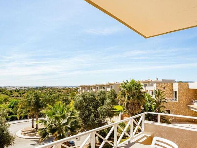 Apartamento T0 TURISTICO com grande terraço, localizado junt. 59m² Lagoa e Carvoeiro