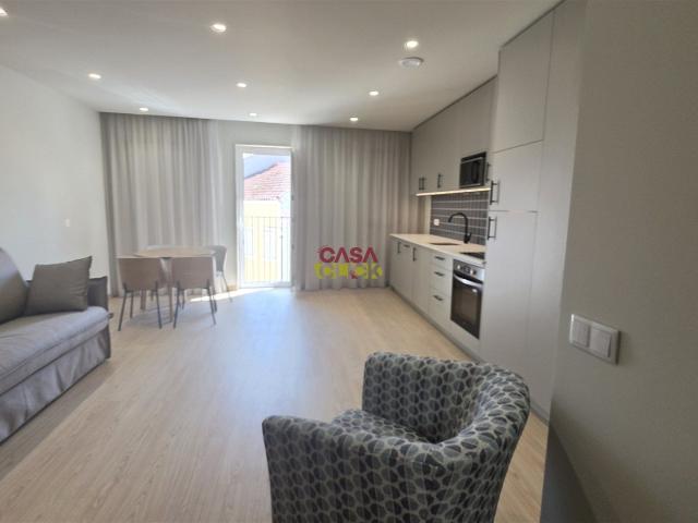 Apartamento T0 Venda em Torres Novas Santa Maria, Salvador. 38m² Torres Novas Santa Maria, Salvador e Santiago
