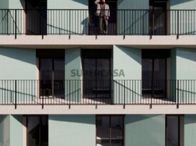 Apartamento T0 com terraço em Costa Cabral, Porto