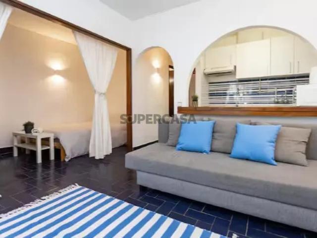 Apartamento T0 com Vista Mar na Costa da Caparica, totalmente equipado/mobilado e com Licença de Alojamento Local Ativa, em vigor