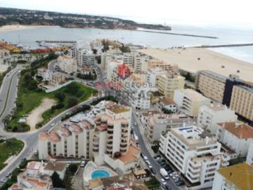 Apartamento T0 com Vista Rio