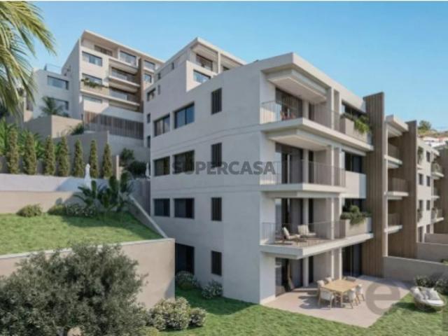 Apartamento T0 em Câmara de Lobos