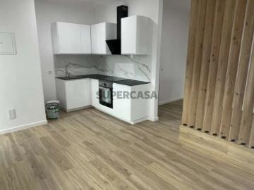 Apartamento T0 em Cacém e São Marcos