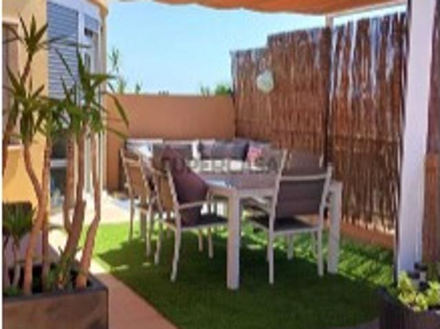 Apartamento T0 em Carcavelos e Parede