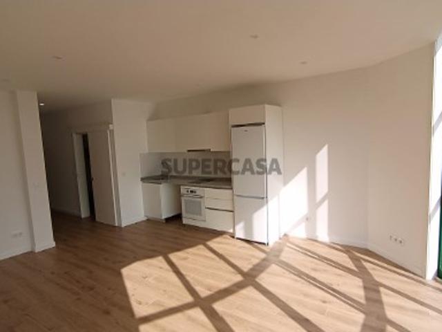 Apartamento T0 em Mafamude