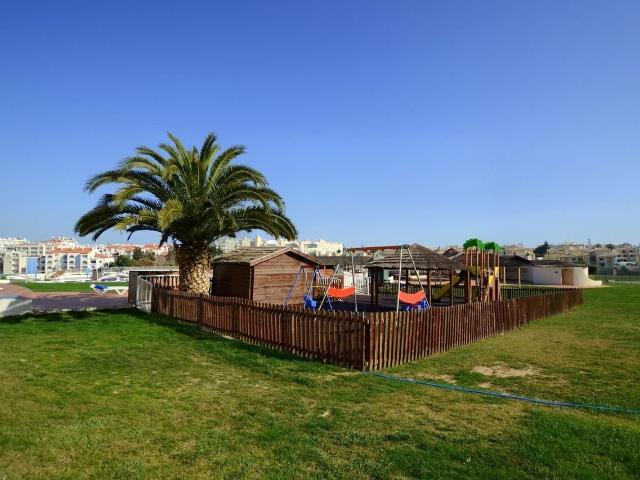 Apartamento T0 em R/C de aparthotel para rendimento 32m² Albufeira e Olhos de Água