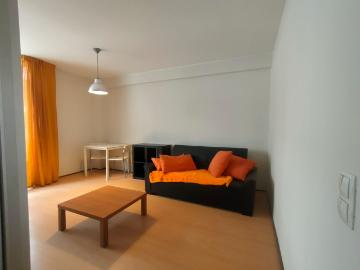 Apartamento T0 junto ao Centro Comercial Glicínias em Aradas!