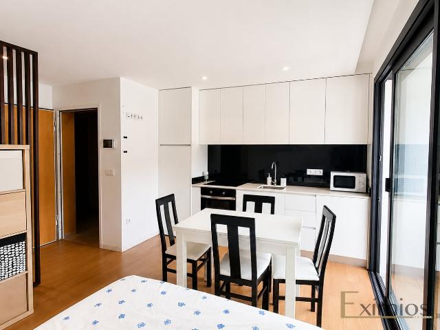 Apartamento T0 com lugar de garagem, na Póvoa de Varzim