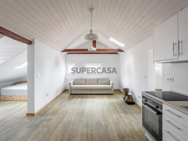 Apartamento T1 vista mar em Paço de Arcos, Oeiras