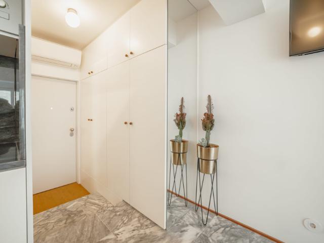 Apartamento T0 na rua de Ceuta