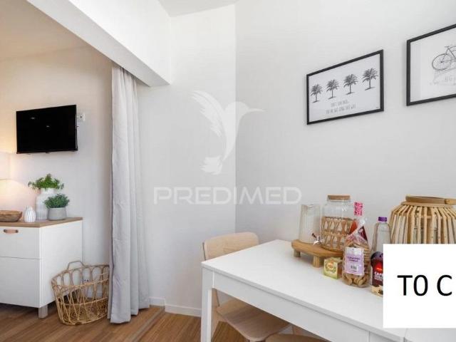 Apartamento t0 para arrendamento de longa duração — albufeira