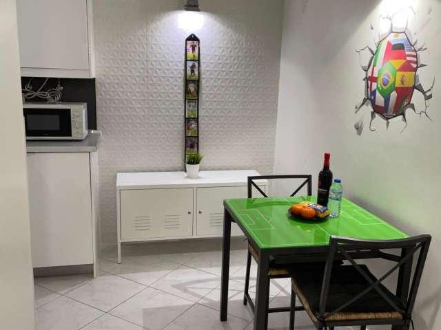 Apartamento T0 para arrendar na Pena, Lisboa