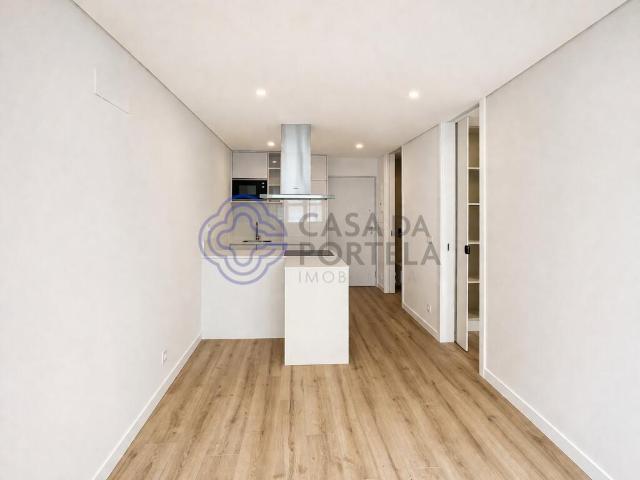 APARTAMENTO T0 +1 COM LUGAR DE GARAGEM PARA VENDA EM SÃO MAMEDE DE INFESTA, MATOSINHOS, PORTO