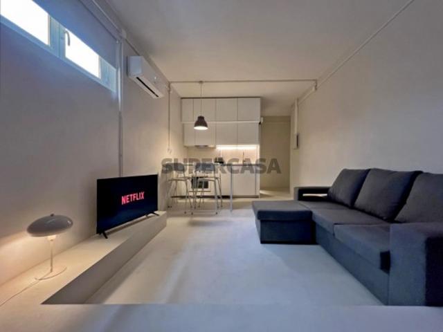 Apartamento T0 Remodelado a 100m da Praia | Manta Rota