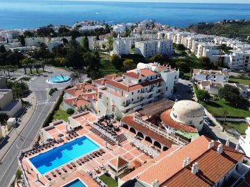 Apartamento T0 situado no R/c do prestigiado empreendimento. 34m² Albufeira e Olhos de Água