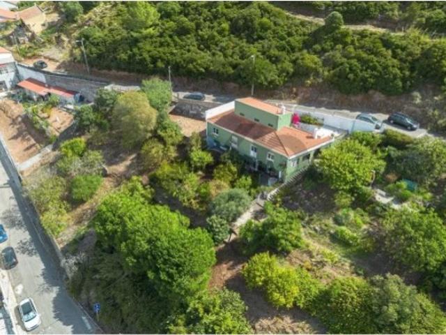 Apartamento T10 em Benfica