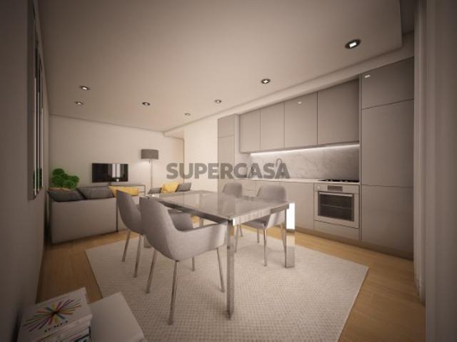 Apartamento T1+1 c/ Terraço Totalmente Renovado