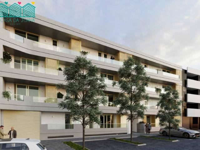 Apartamento T1+1 com Lugar de Garagem em Esgueira