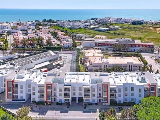 Apartamento T1+1 com Lugar de Garagem em Olhos de Água A p. 76m² Albufeira e Olhos de Água