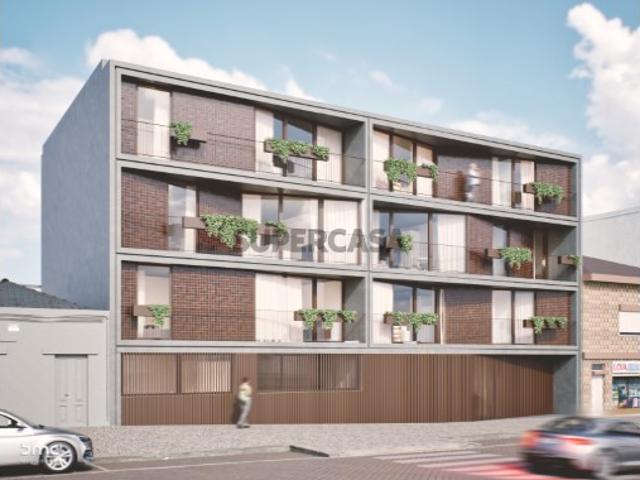 Apartamento T1+1 com terraço e garagem em Custóias