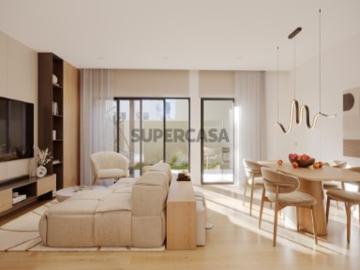 Apartamento T1+1 com Varanda e Lugar de Estacionamento em Valadares, Vila Nova de Gaia