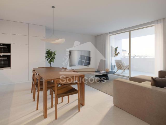 Apartamento T1+1 Duplex com Terraços e Estacionamento Privado em Lagos