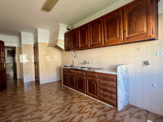 Apartamento T1+1 em Agualva e Mira Sintra