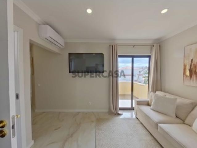 Apartamento T1+1 em Albufeira