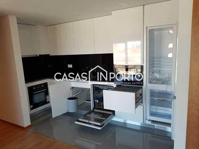 Apartamento T1+1 em Porto