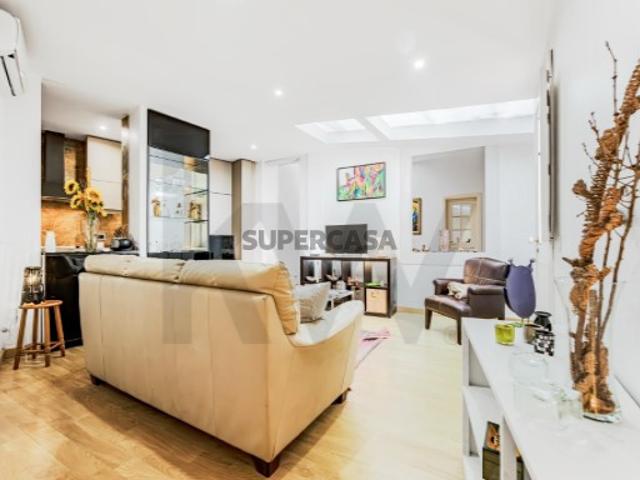 Apartamento T1+1, Lapa, Estrela
